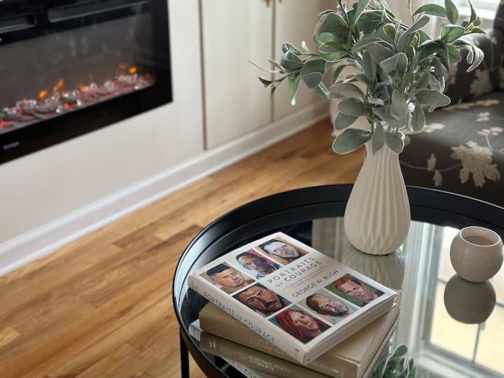 Vine City Home - Duplex - 3 Mins From Gwcc & Mercedes- Benz Stadium Atlanta Pokój zdjęcie
